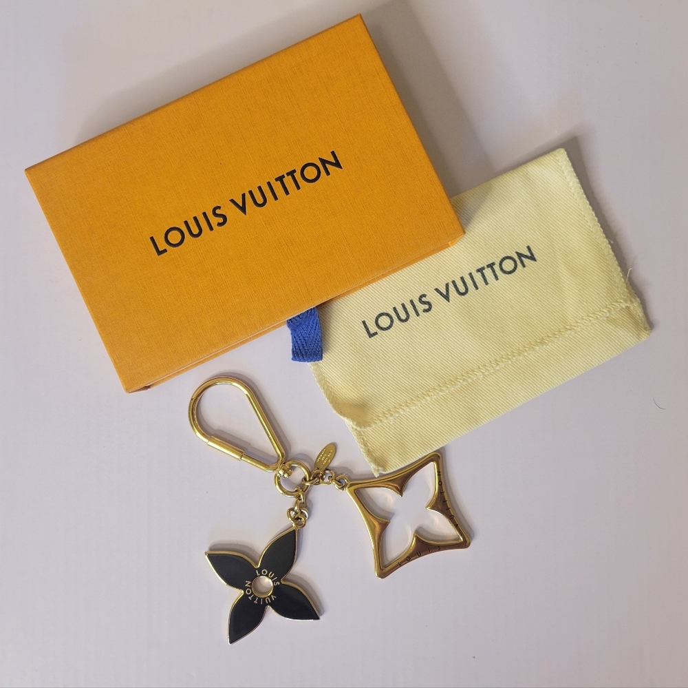 Authentic Louis Vuitton Porte-Clés Puzzle Bag Charm/Key Ring